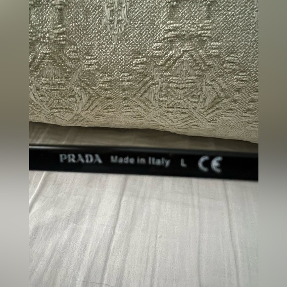 PRADA CATWALK SUNNIES - Picture 4 of 9